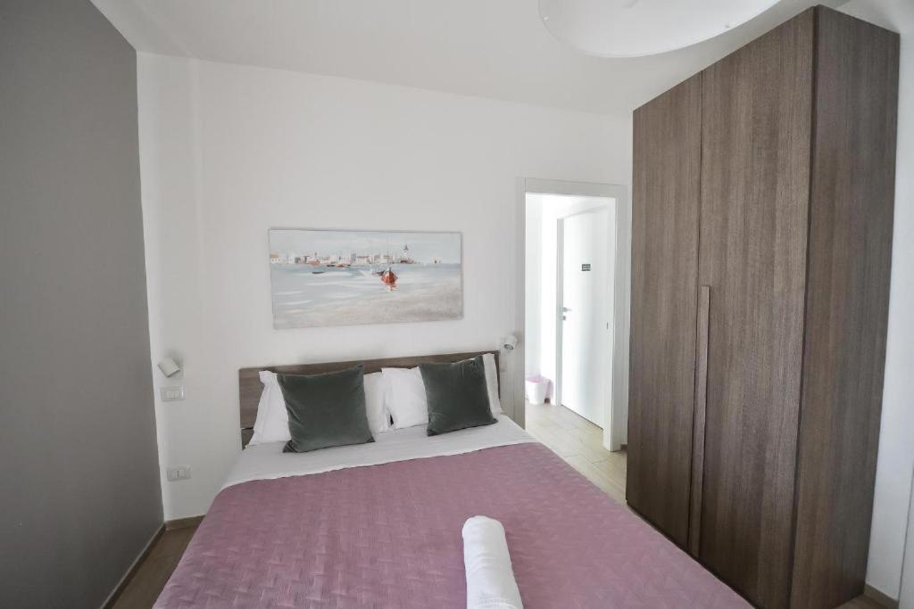 Karol Bari Airport Hotell Eksteriør bilde